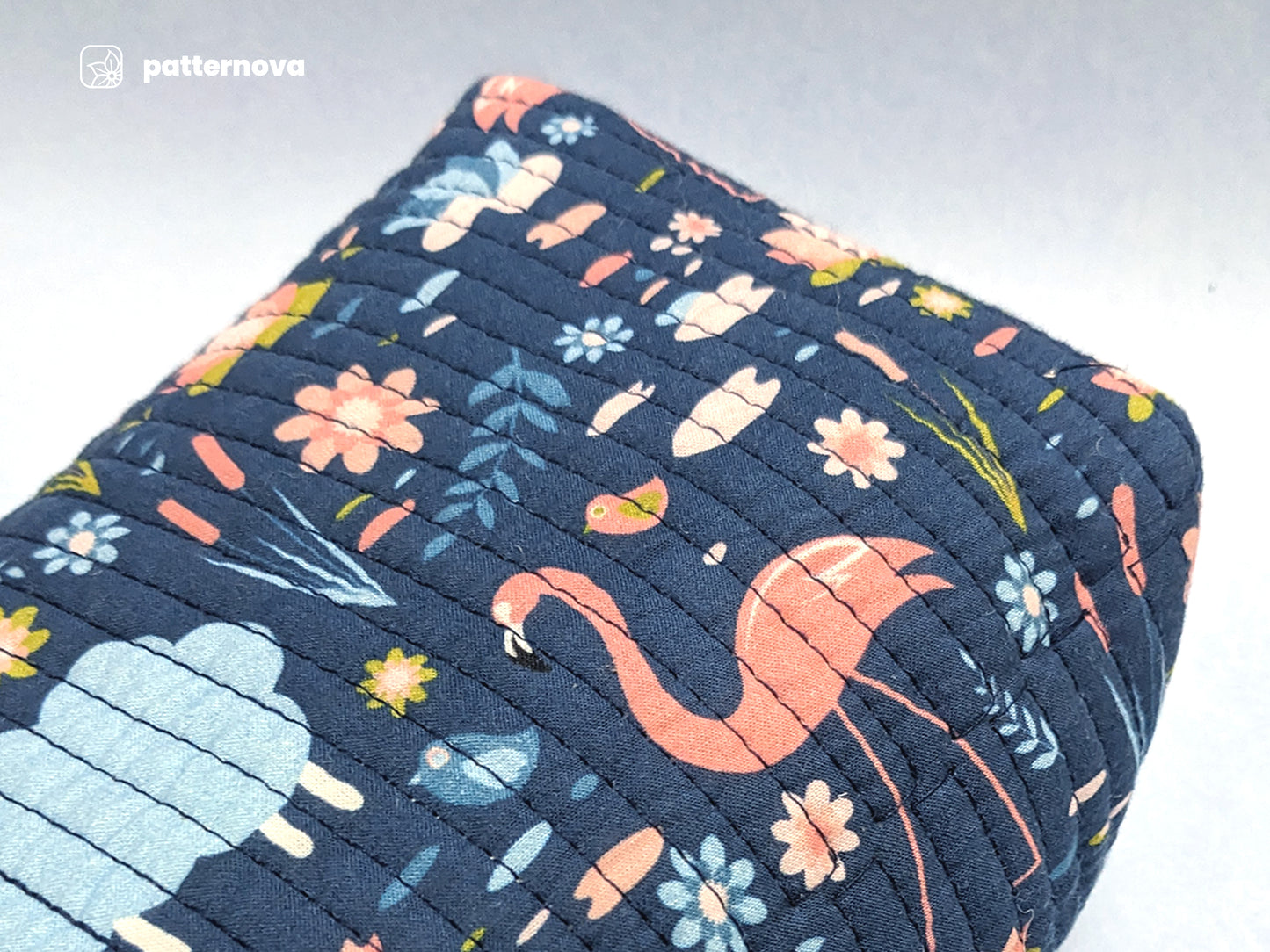 Easy pack Tropical Flamingo travel pouch